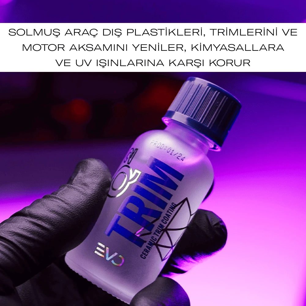 GYEON Q² Trim EVO Plastik Koruyucu Ve Solmuş Plastik Yenileyici Seramik Kaplama 30 ML
