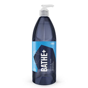 GYEON Q²M Bathe+ Plus Seramik Bazlı PH Nötr Cilalı Oto Şampuanı 1000 ML Su İtici Araç Yıkama Köpüğü
