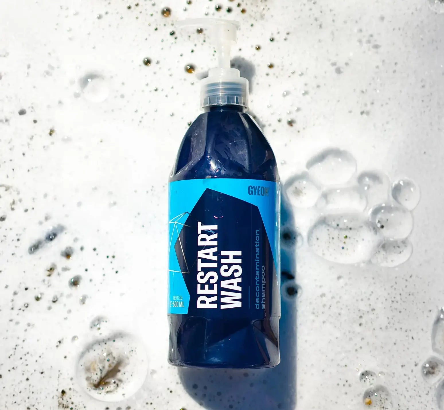 GYEON Q²M RestartWash Seramik Kaplama PPF Yenileyici Asidik Şampuan - 500 ml -Konsantre köpükler içinde ürün görseli