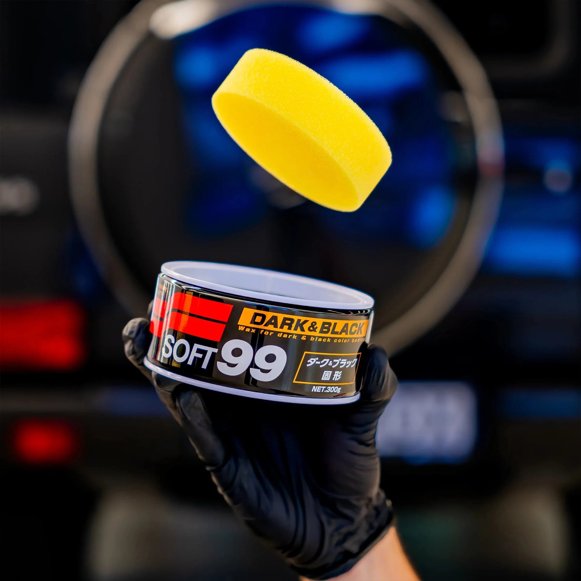 SOFT 99 Dark & Black Wax Koyu ve Siyah Renk Araçlar İçin Wax 300 GR.
