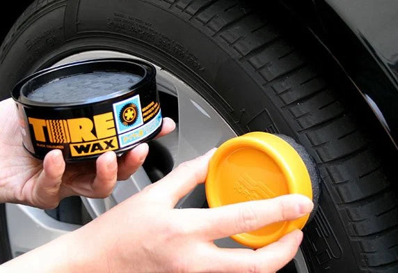Soft99 Tire Black Wax Lastik Parlatıcı 170 GR