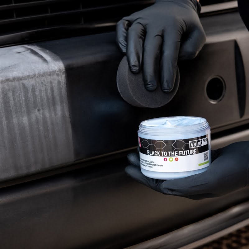 Valet Pro Black to the Future - Lastik ve Plastik Parlatıcı Koruyucu 250 ml